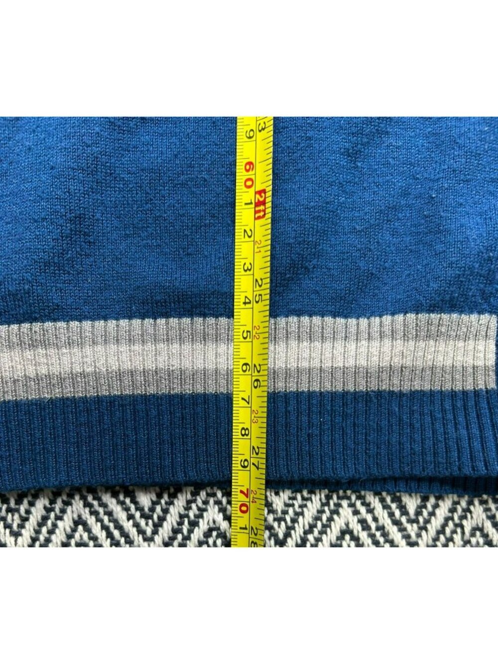 Harry Potter Ravenclaw Blue Cardigan Women's Medium Button-Up Sweater Crest & St - Picture 2 of 6